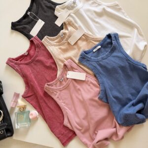 تاپ Uniqlo